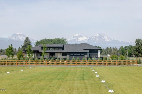 Tiny photo for 64794 Hunnell Road, Bend, OR 97703 (MLS # 220224449)