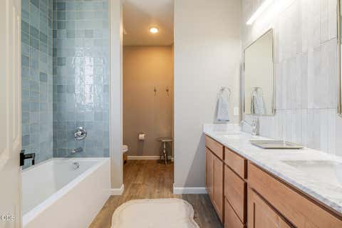 Tiny photo for 64794 Hunnell Road, Bend, OR 97703 (MLS # 220224449)