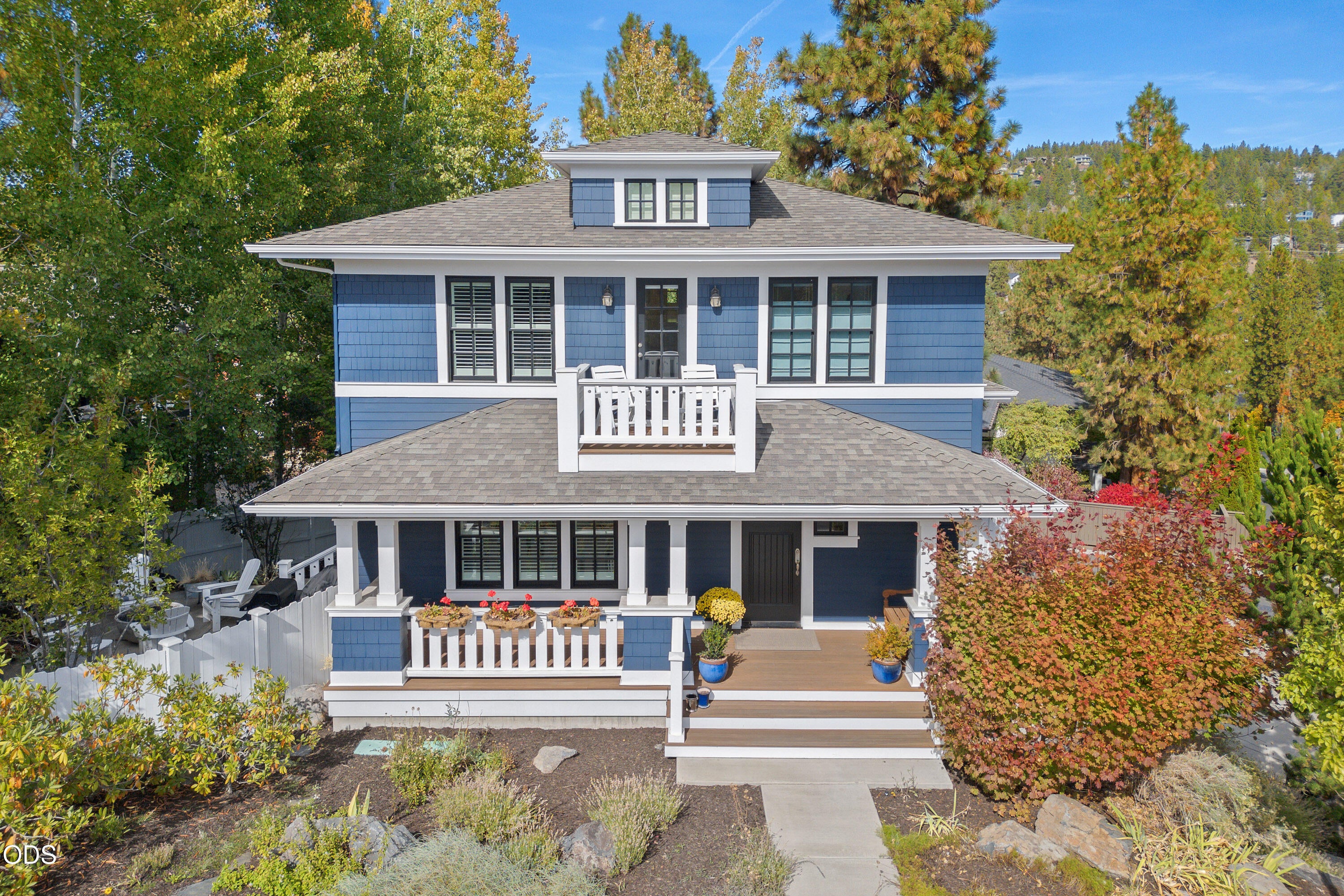 2436 NW Sacagawea Lane