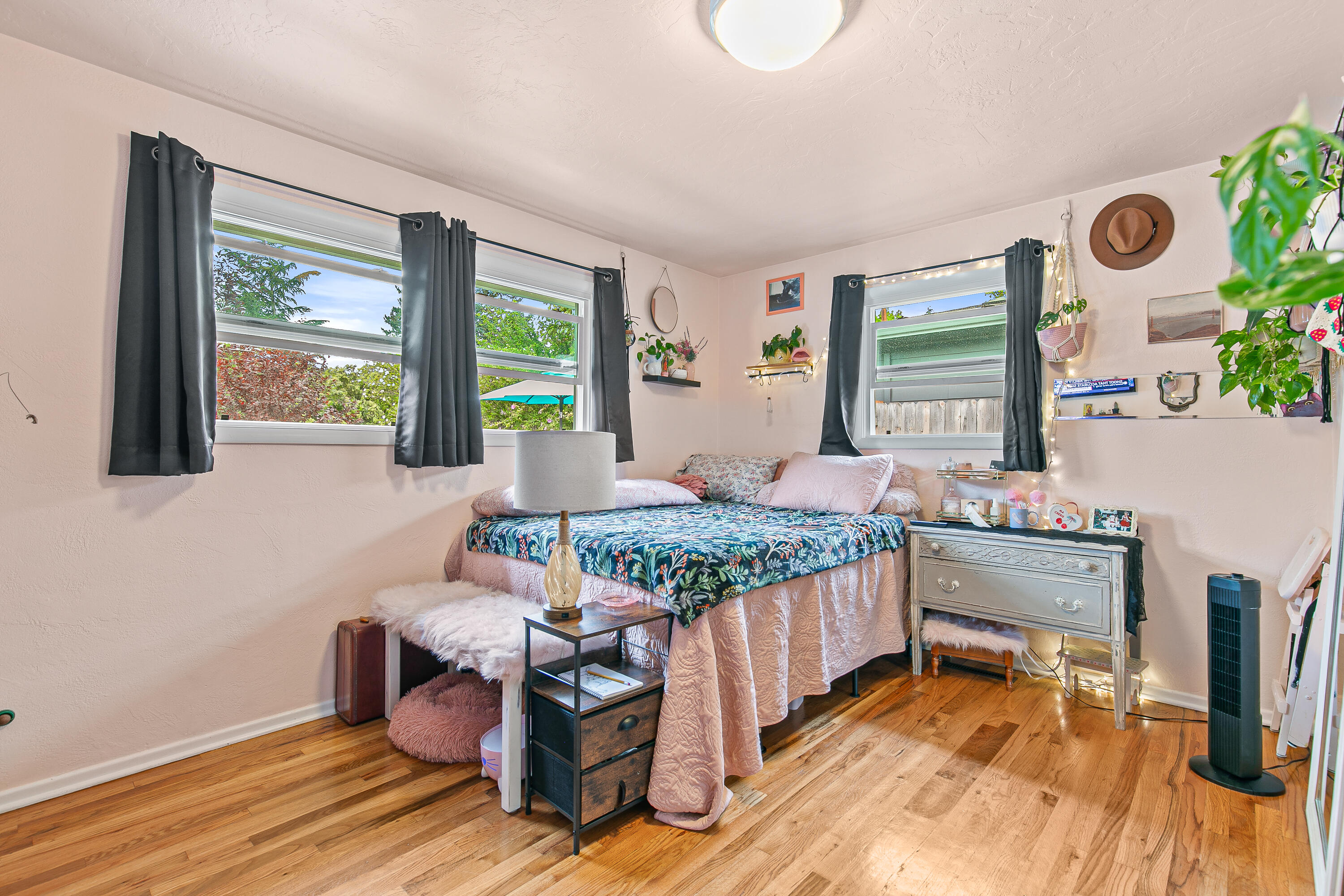 Country Club Manor - Residential