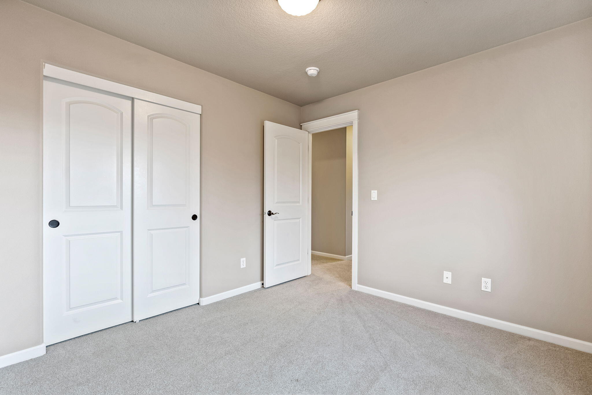 Lava Ridges - Residential