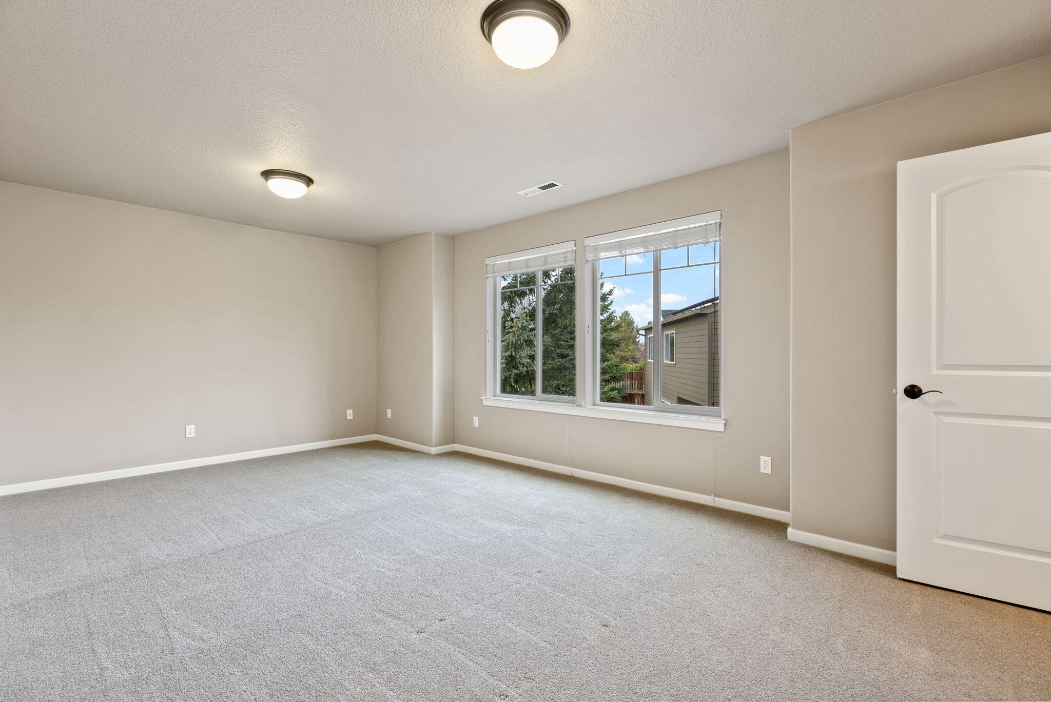 Lava Ridges - Residential