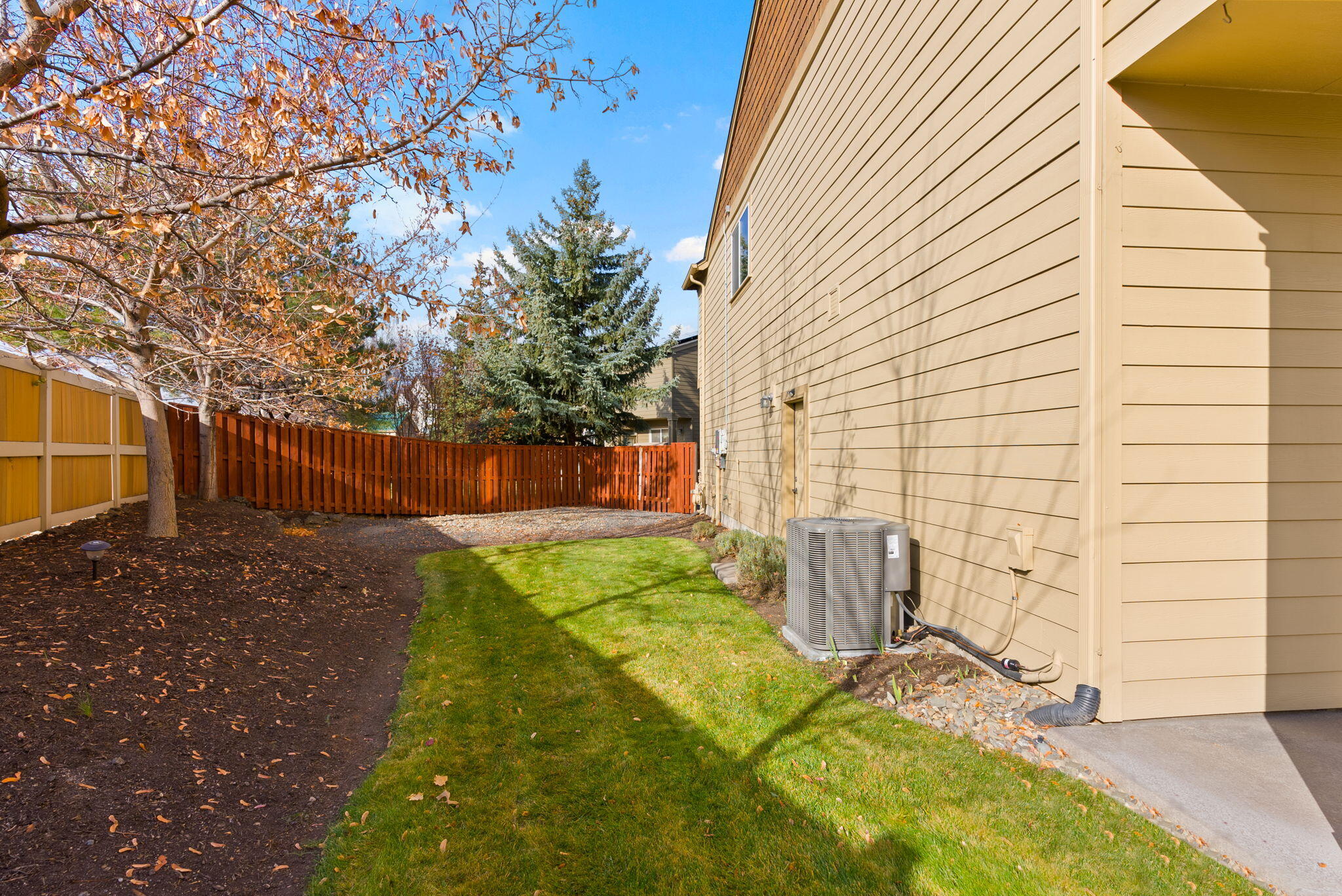 Lava Ridges - Residential