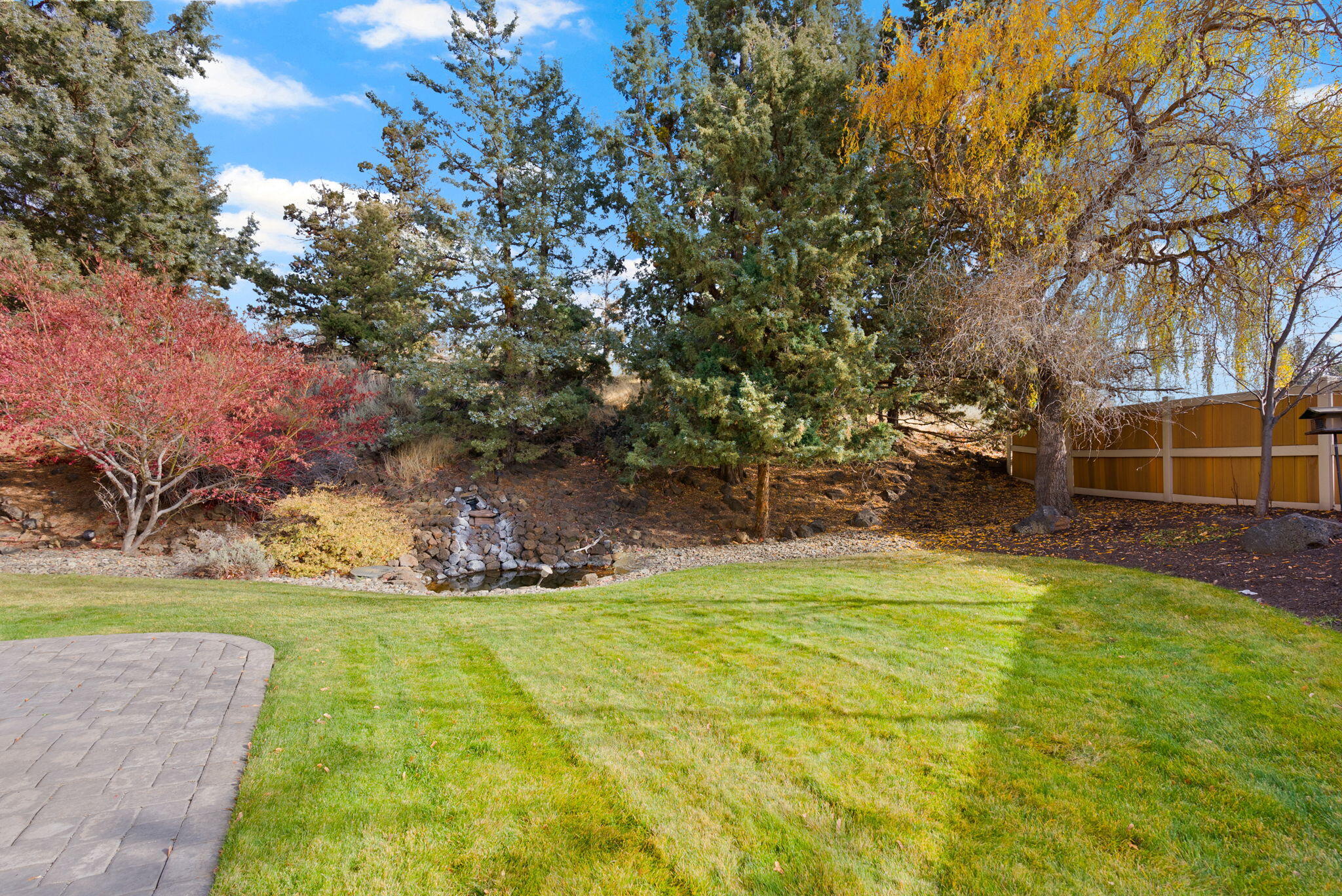 Lava Ridges - Residential