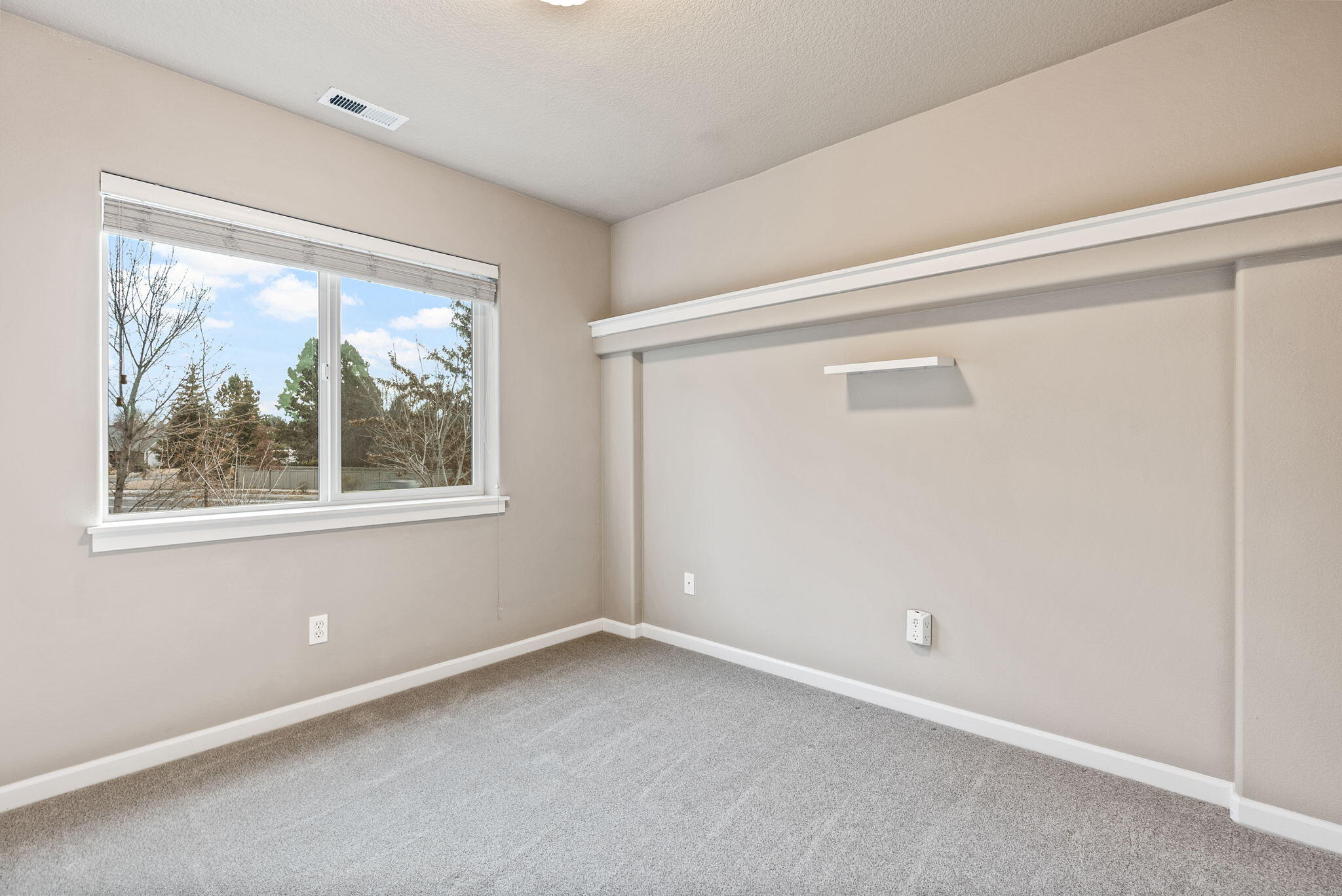 Lava Ridges - Residential