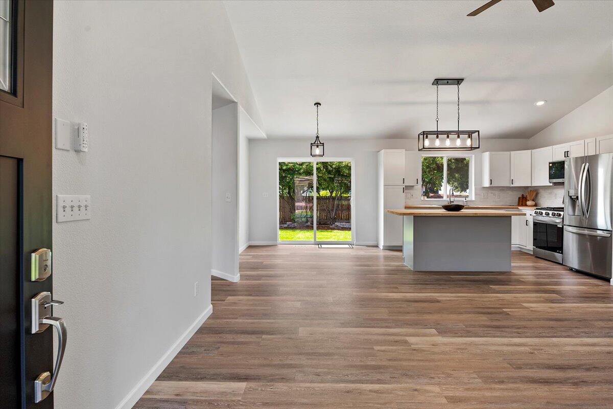 Canyon Point - Residential