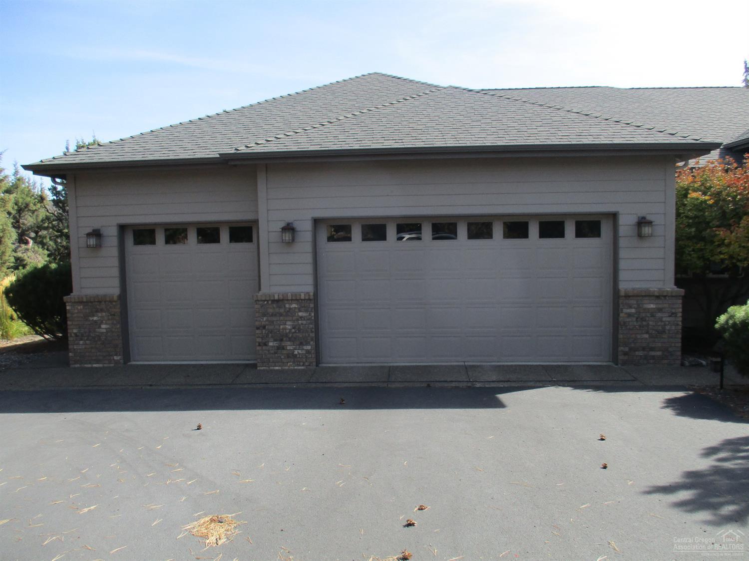 Eagle Crest - Residential
