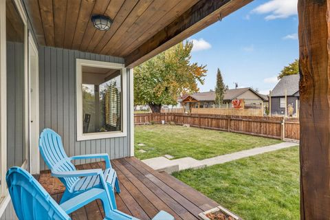 Tiny photo for 1125 NE McRae Court, Prineville, OR 97754 (MLS # 220211249)