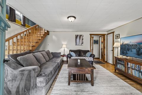 Tiny photo for 1125 NE McRae Court, Prineville, OR 97754 (MLS # 220211249)