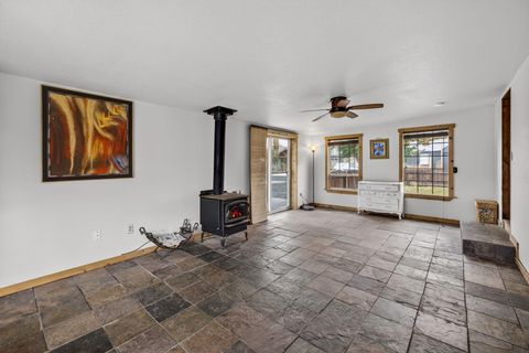 Tiny photo for 1125 NE McRae Court, Prineville, OR 97754 (MLS # 220211249)