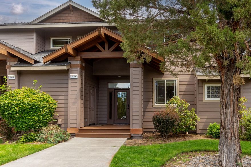 Situated on the 2nd fairway of the Golf Course in Eagle Crest, this charming Townhome features 2 primary bedrooms upstairs and 2.5 baths. The open-concept layout seamlessly connects the living, dining,and kitchen areas, creating an inviting space for both entertaining and everyday comfort. Townhome comes fully furnished and includes a Honeywell smart thermostat, salt water hot tub with new cover and barbecue grill. Enjoy all of the resort amenities and sport centers,3-18 hole golf courses, walking and hiking trails, swimming pools, pickleball/tennis courts and restaurants. This is a great investment property. Currently used as a second home and short term rental. Possible seller financing options.