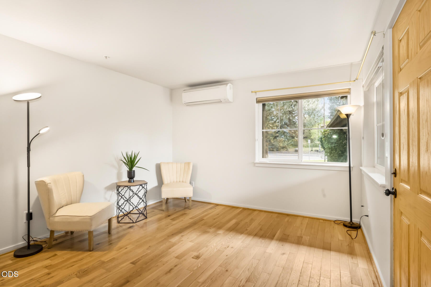 1929 NW Monterey Pines Drive UNIT 5
