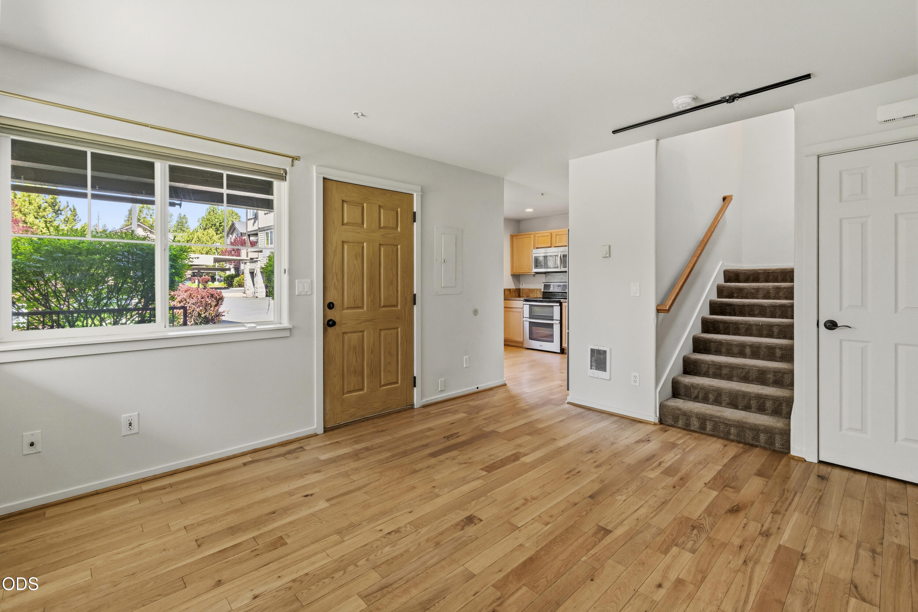 1929 NW Monterey Pines Drive UNIT 5