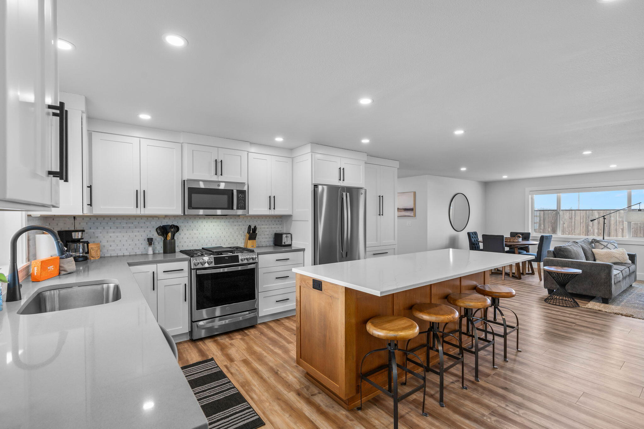 Townsite Of Laidlaw - Residential