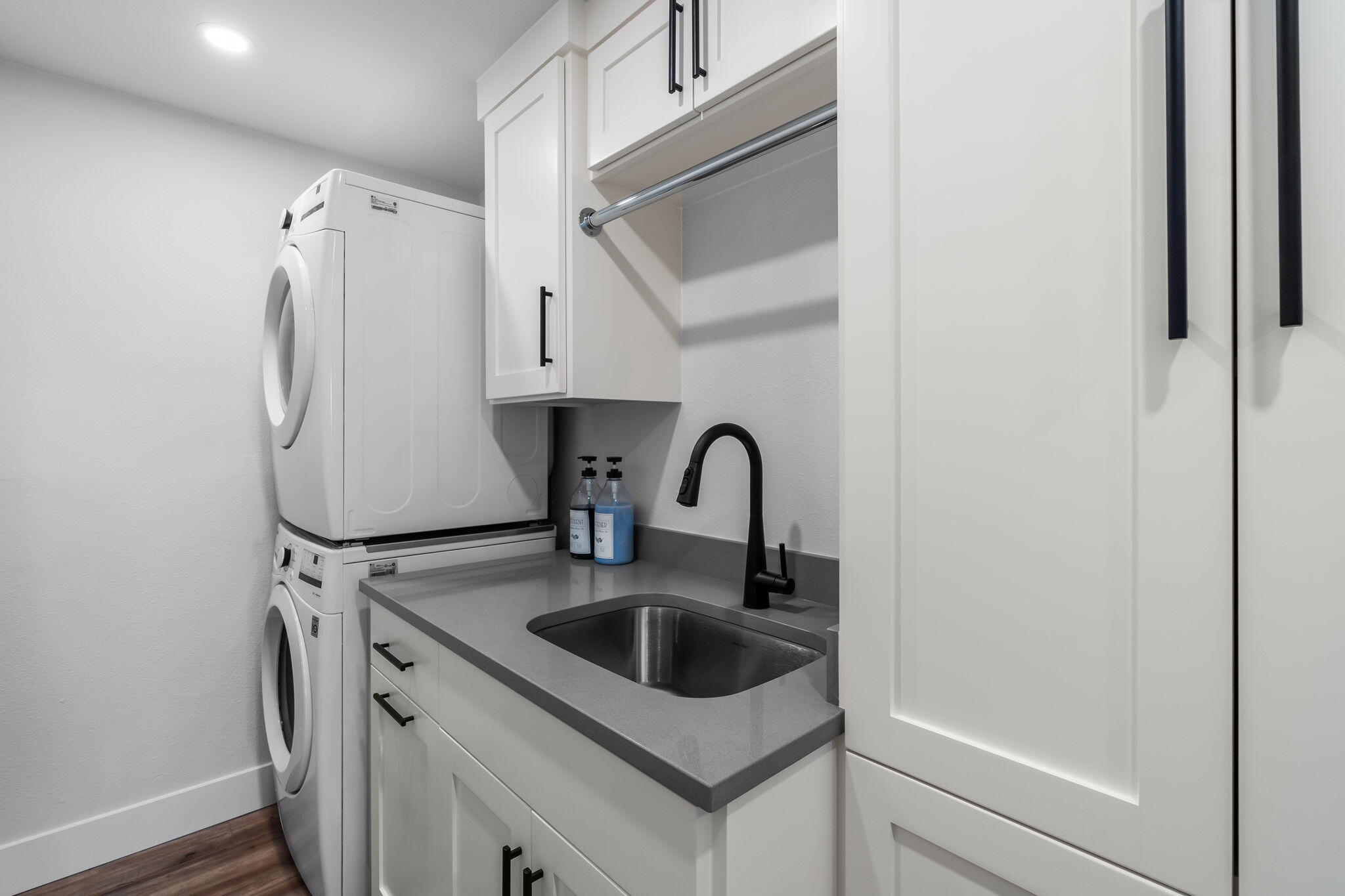 Townsite Of Laidlaw - Residential