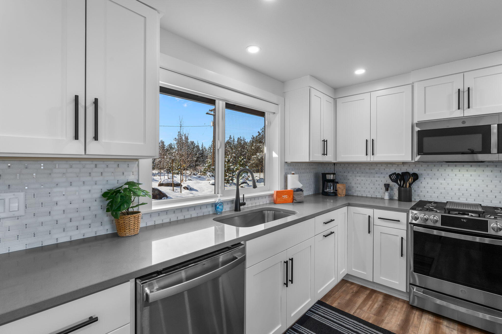 Townsite Of Laidlaw - Residential