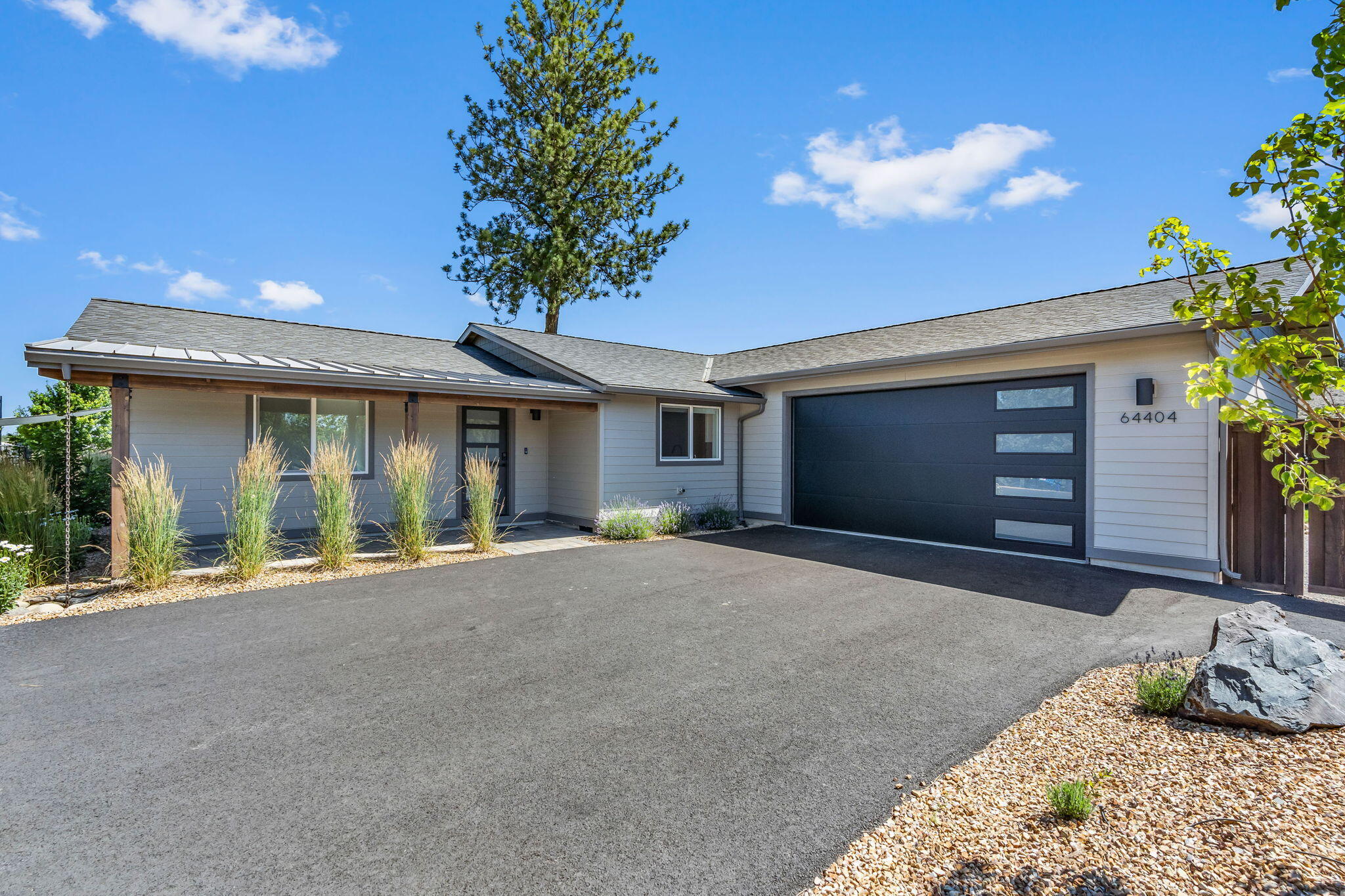 Townsite Of Laidlaw - Residential