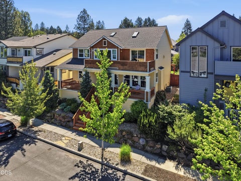 Tiny photo for 274 NW Outlook Vista Drive, Bend, OR 97703 (MLS # 220223663)