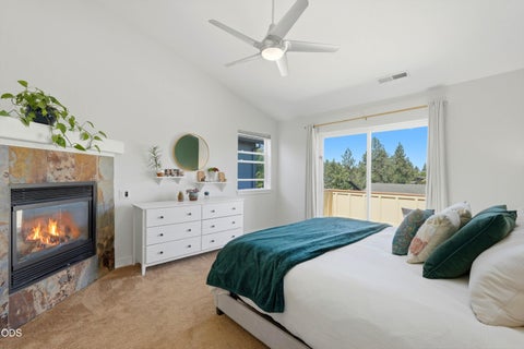 Tiny photo for 274 NW Outlook Vista Drive, Bend, OR 97703 (MLS # 220223663)