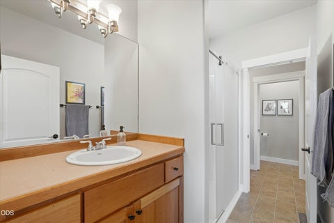 Tiny photo for 274 NW Outlook Vista Drive, Bend, OR 97703 (MLS # 220223663)