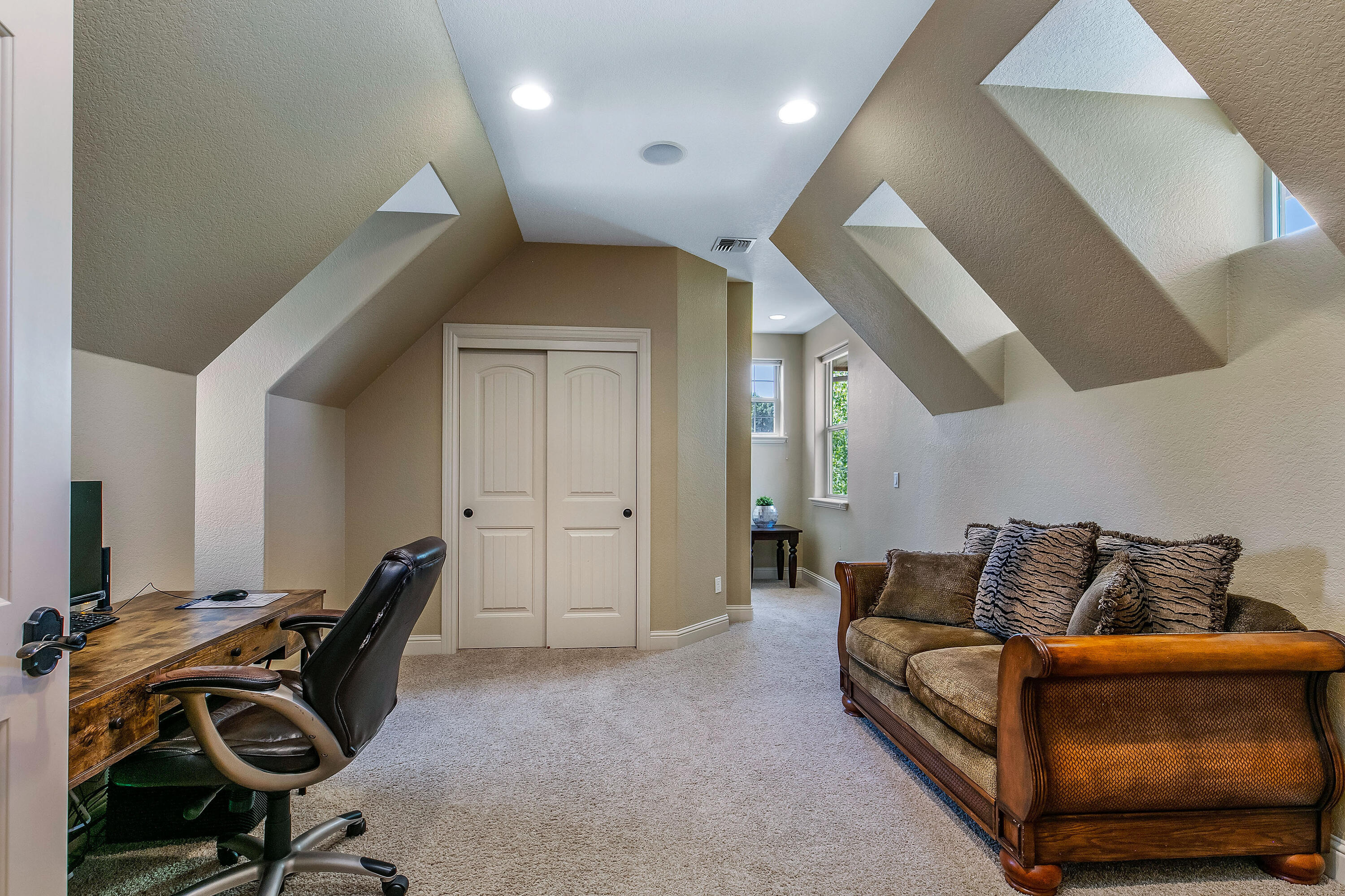 Eagle Crest - Residential