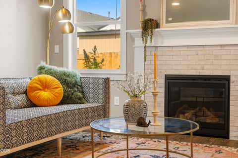 Tiny photo for 61354 SE Preston Street, Bend, OR 97702 (MLS # 220226281)