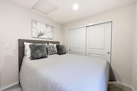Tiny photo for 2518 NW Teak Avenue, Redmond, OR 97756 (MLS # 220219790)