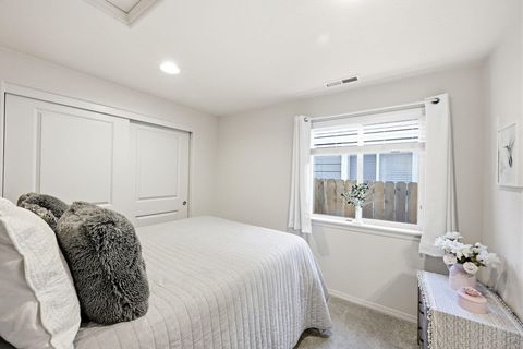 Tiny photo for 2518 NW Teak Avenue, Redmond, OR 97756 (MLS # 220219790)