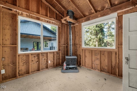 Tiny photo for 283 Upper Terrace Lane, Glide, OR 97443 (MLS # 220227096)