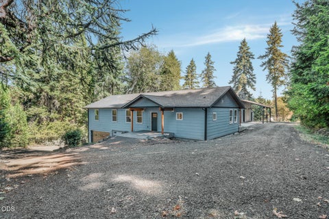 Tiny photo for 283 Upper Terrace Lane, Glide, OR 97443 (MLS # 220227096)