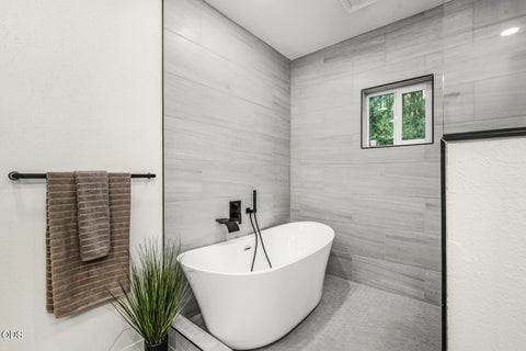 Tiny photo for 283 Upper Terrace Lane, Glide, OR 97443 (MLS # 220227096)