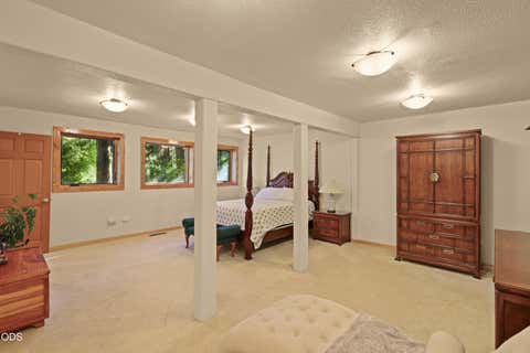 Tiny photo for 24041 Highway 140, Eagle Point, OR 97524 (MLS # 220223317)