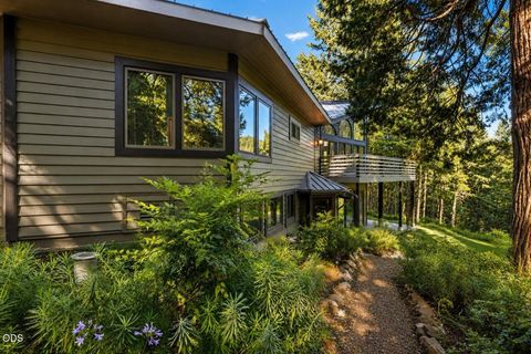 Tiny photo for 24041 Highway 140, Eagle Point, OR 97524 (MLS # 220223317)