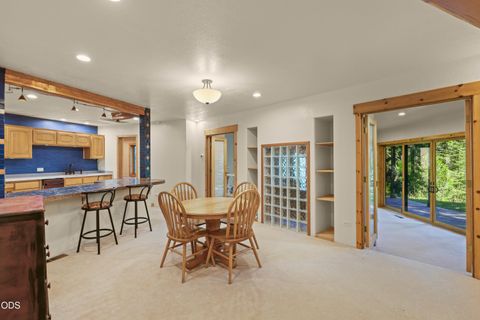 Tiny photo for 24041 Highway 140, Eagle Point, OR 97524 (MLS # 220223317)