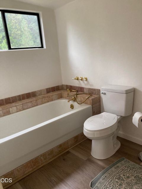 Tiny photo for 24041 Highway 140, Eagle Point, OR 97524 (MLS # 220223317)