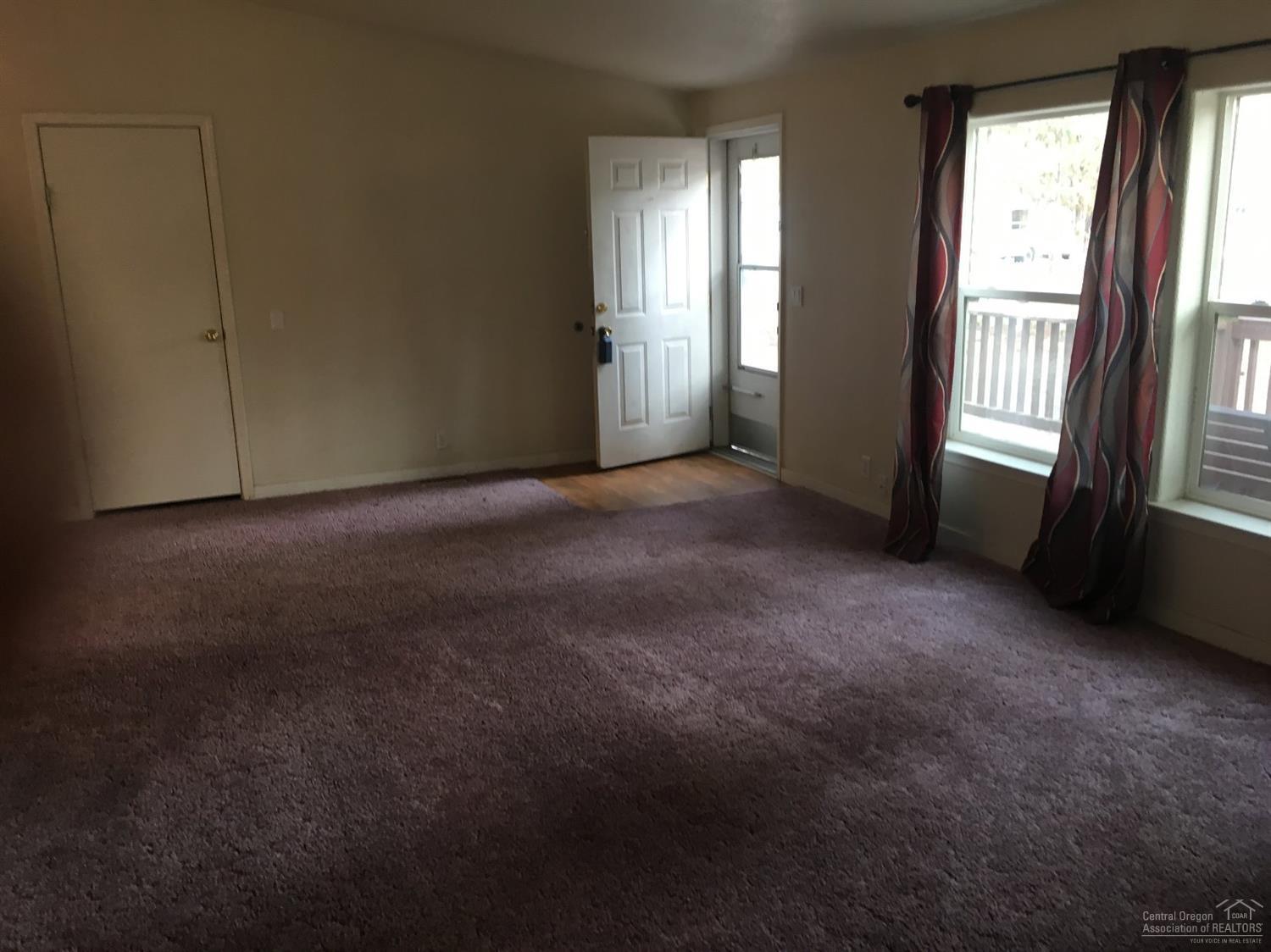 Romaine Village - Residential