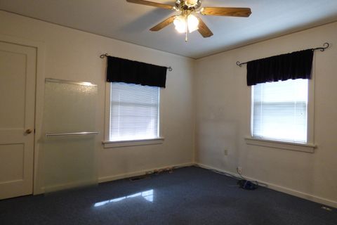 Tiny photo for 116 NE Evelyn Avenue, Grants Pass, OR 97526 (MLS # 220216974)