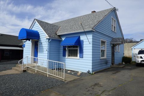 Tiny photo for 116 NE Evelyn Avenue, Grants Pass, OR 97526 (MLS # 220216974)