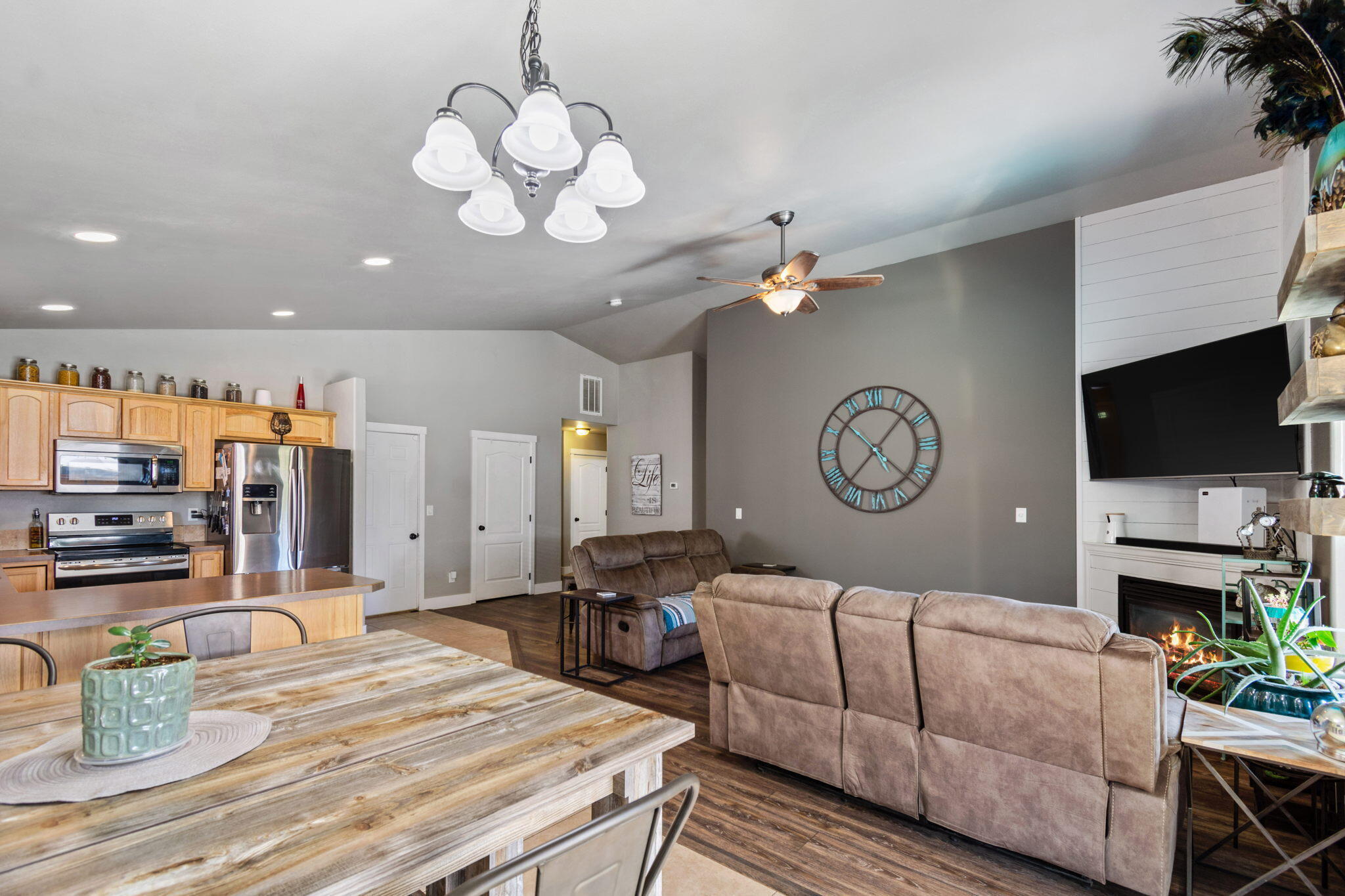 Six Peaks - Residential