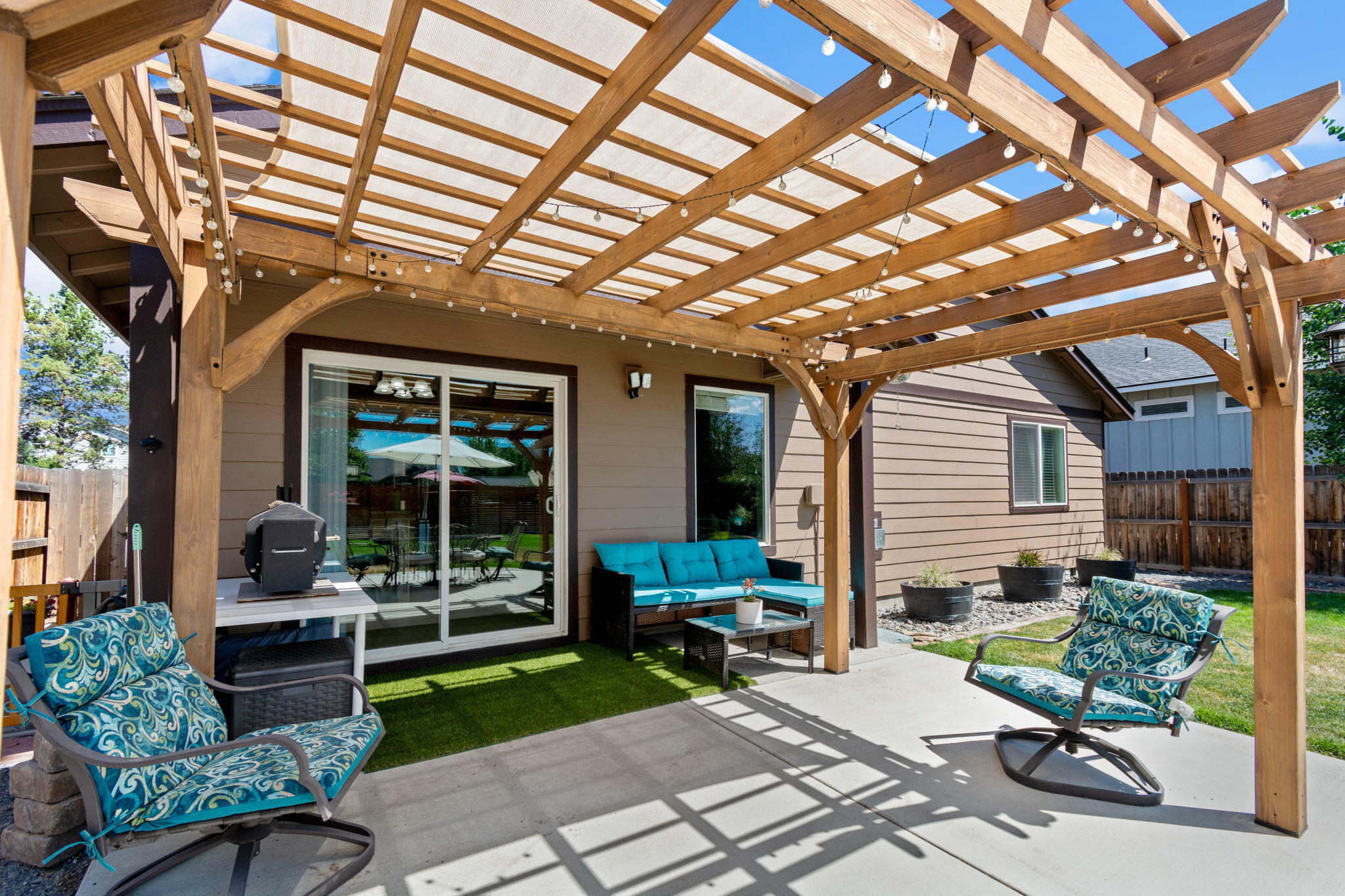 Six Peaks - Residential