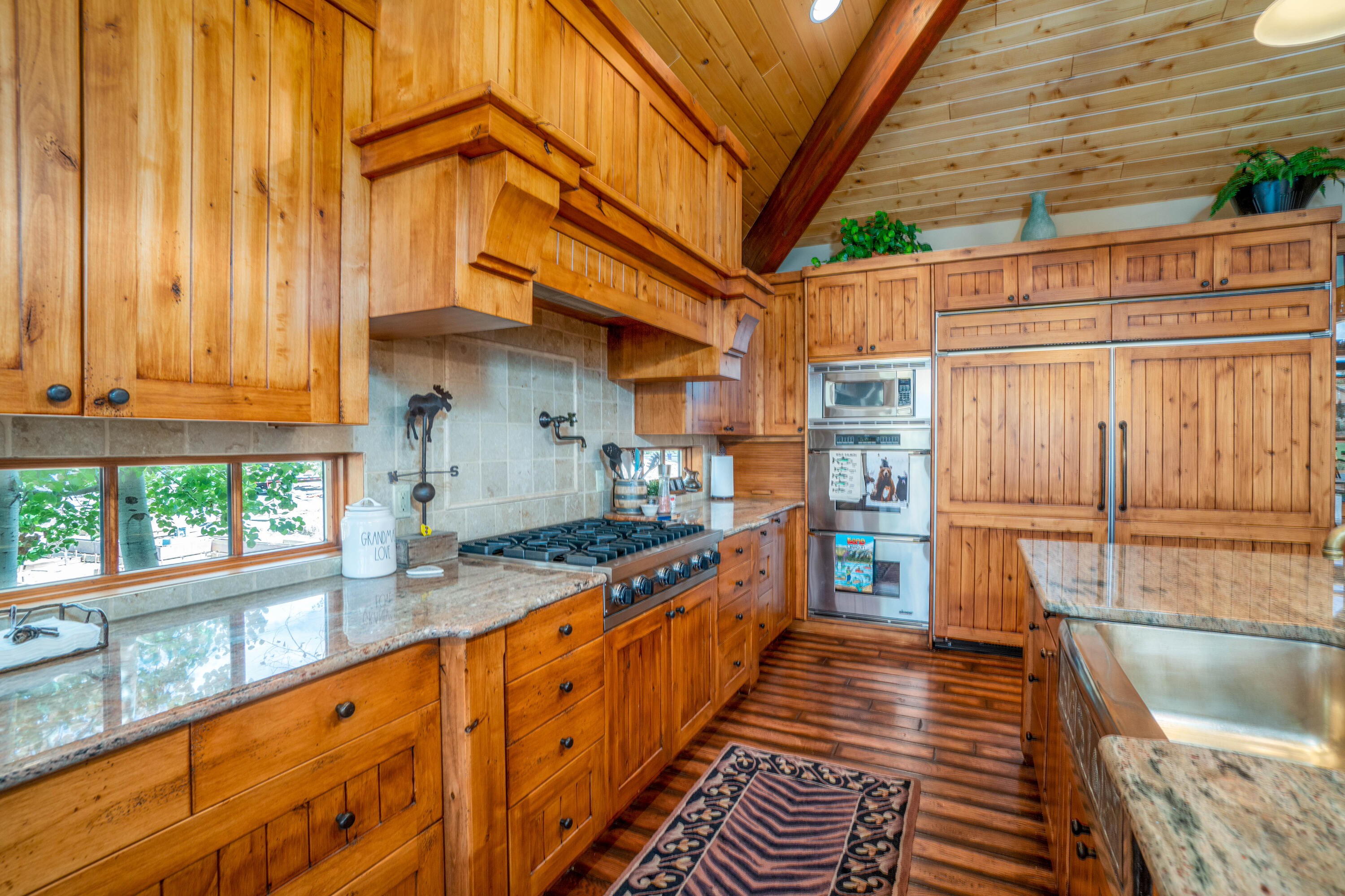 Broken Top - Residential