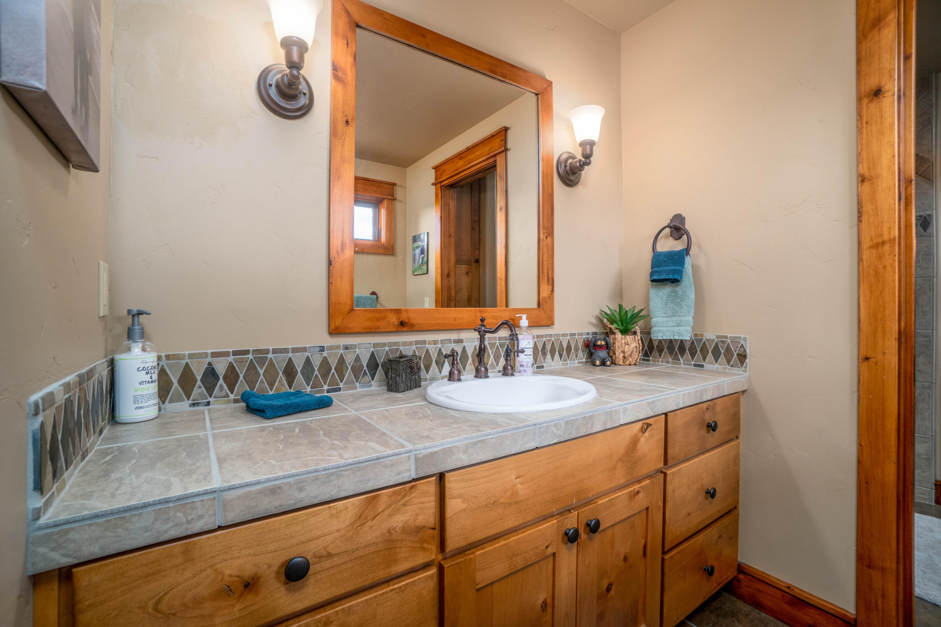 Broken Top - Residential