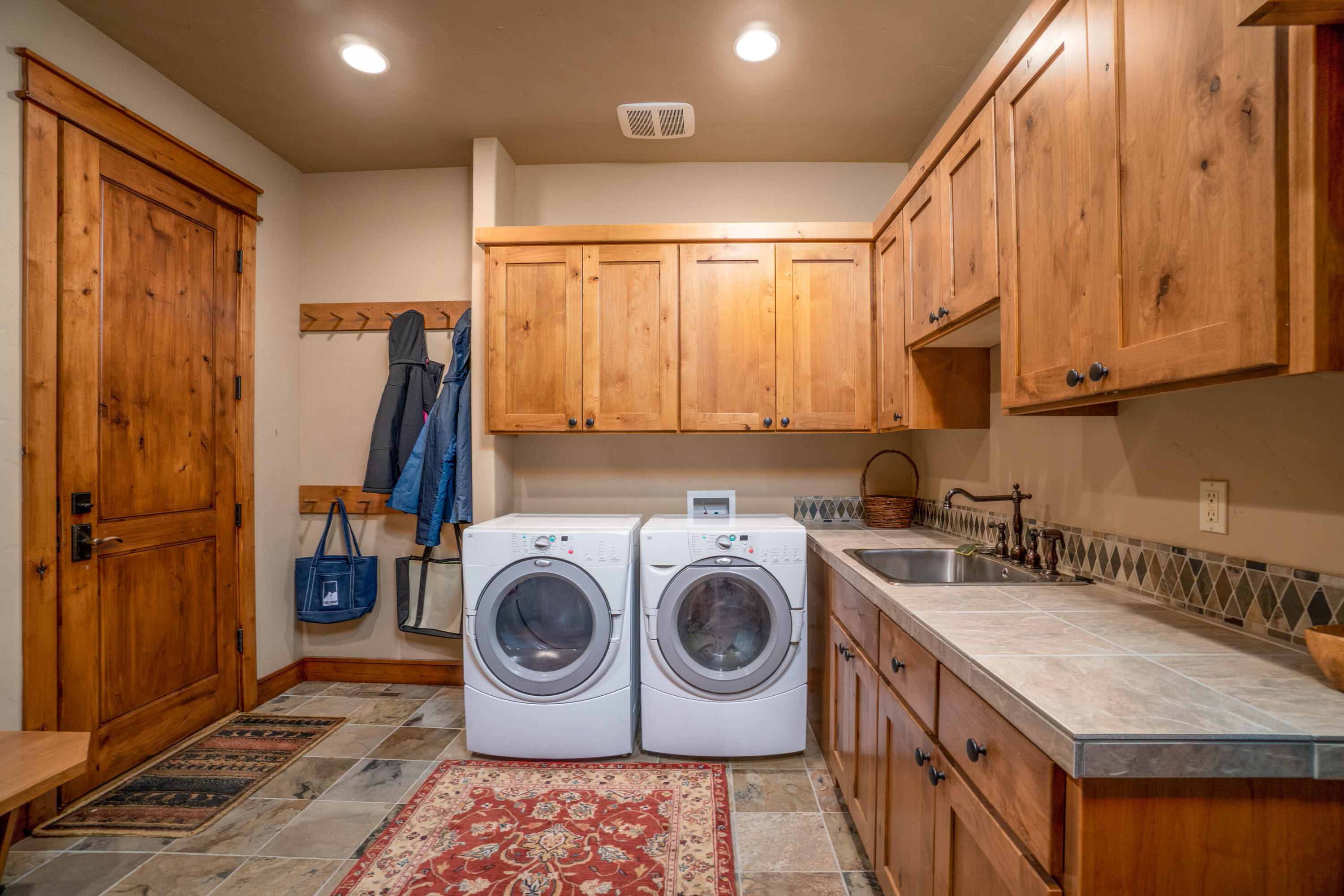 Broken Top - Residential