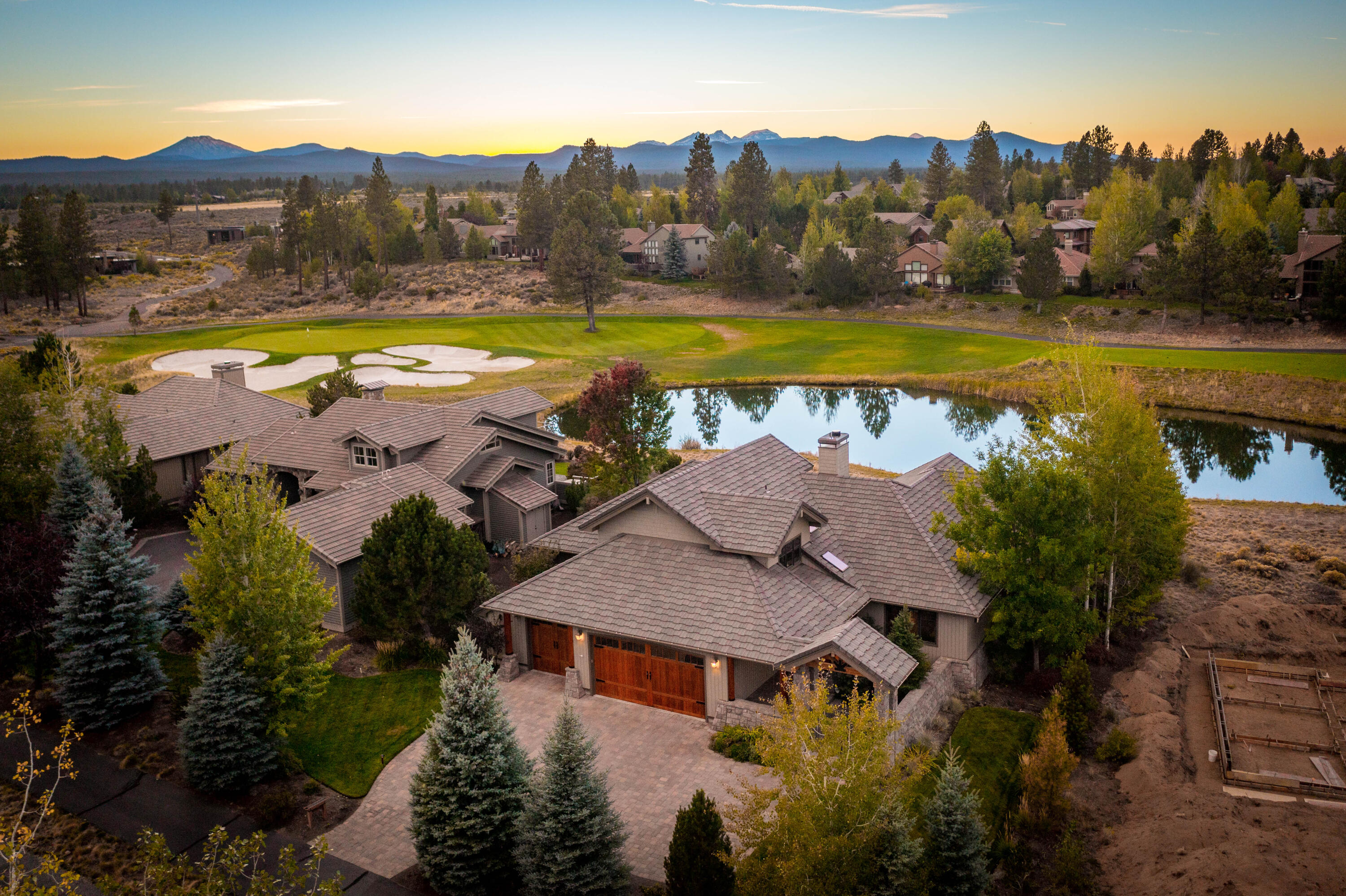 Broken Top - Residential