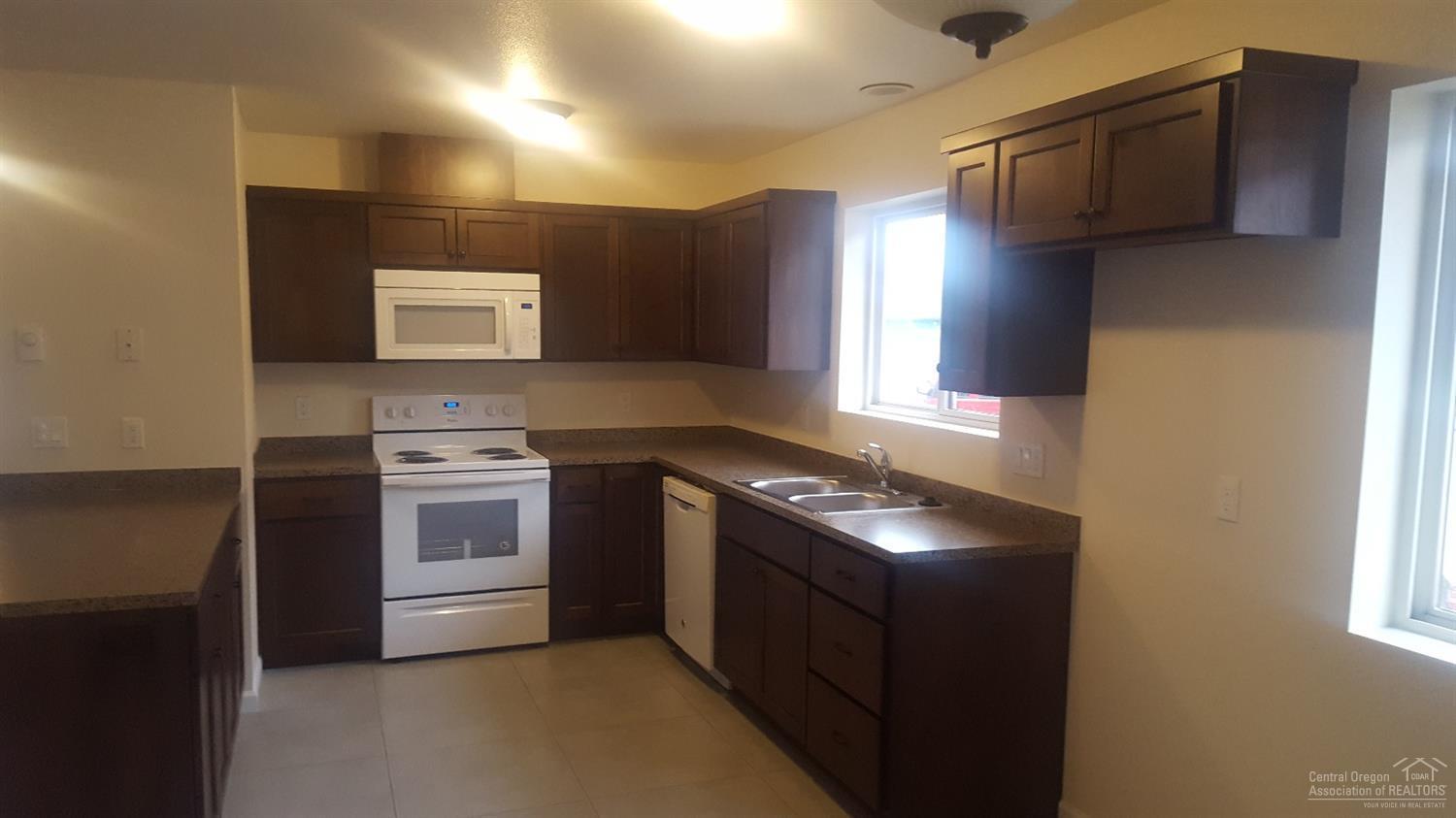 3rd Addition Bend Pk - Residential
