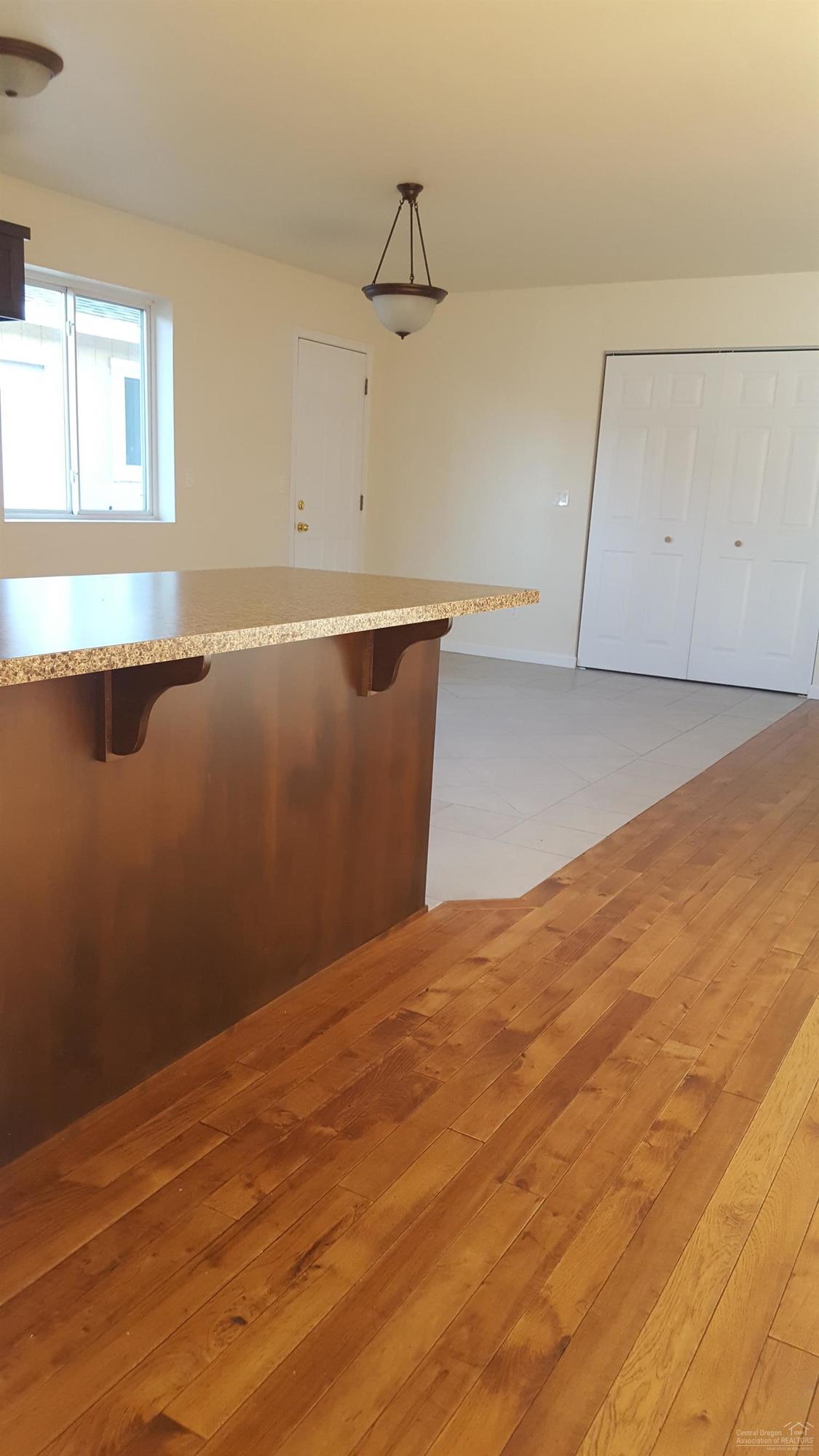 3rd Addition Bend Pk - Residential