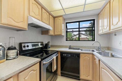 Tiny photo for 495 Chestnut Street #24, Ashland, OR 97520 (MLS # 220223687)