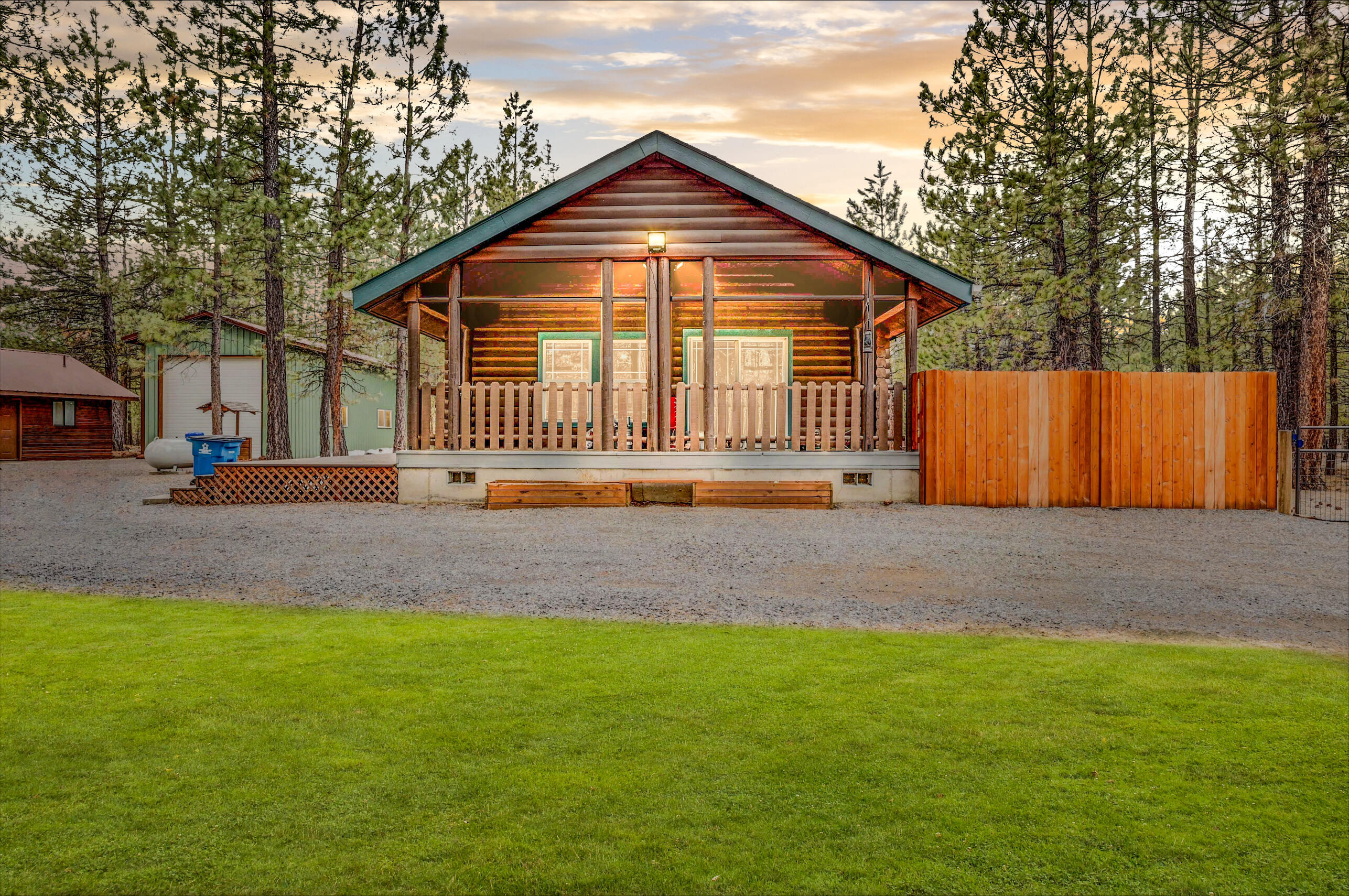 Ponderosa Pines - Residential
