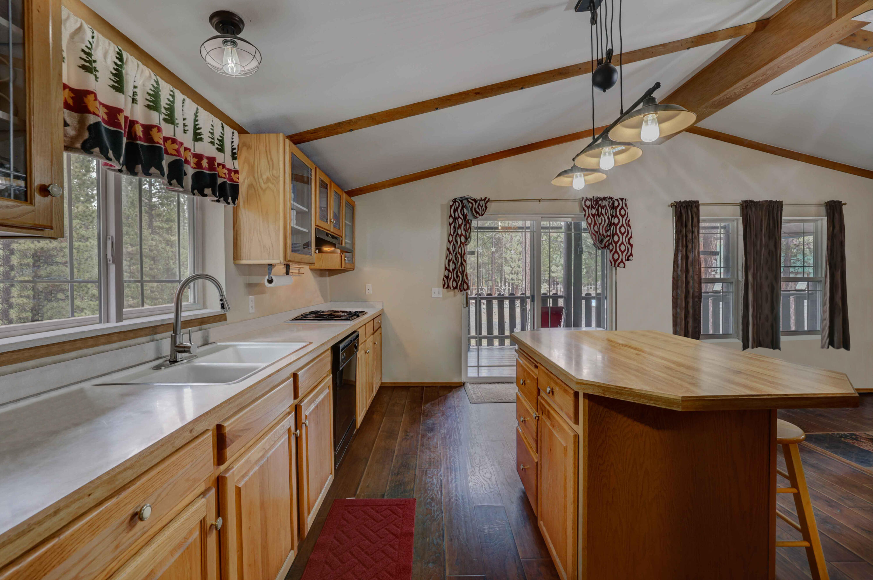 Ponderosa Pines - Residential