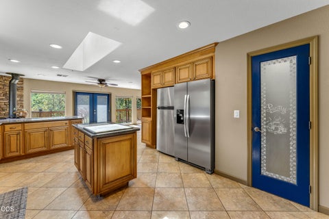 Tiny photo for 12330 E Evans Creek Road, Rogue River, OR 97537 (MLS # 220227462)